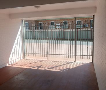 2/96 Herries Street, East Toowoomba - Photo 2