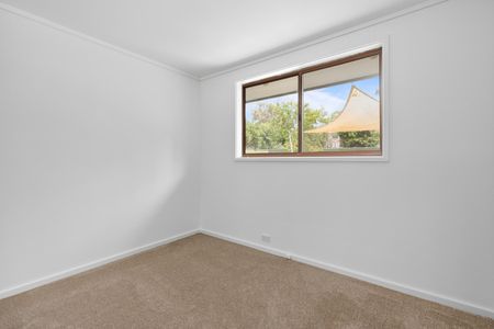 15 Shakespeare Cres, Fraser ACT 2615 - House For Rent | Domain - Photo 5