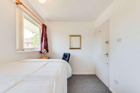 Somner Close, Canterbury, CT2 - Photo 5