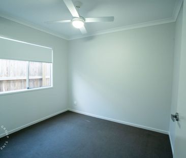 8 Priestly Place, Redbank, Qld 4301 - Photo 2