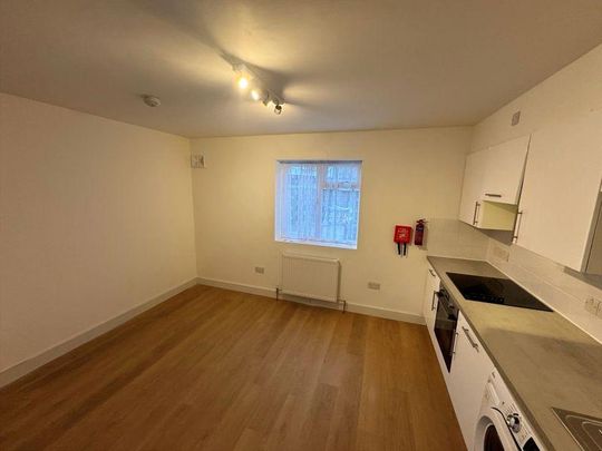1 bedroom ground floor flat to rent - Photo 1