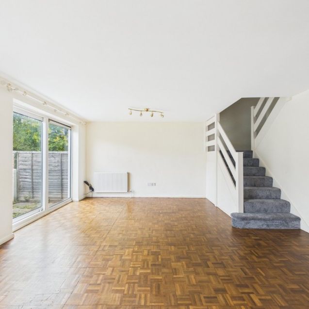 Robin Way, Staines-Upon-Thames, Middlesex,TW18 - Photo 1