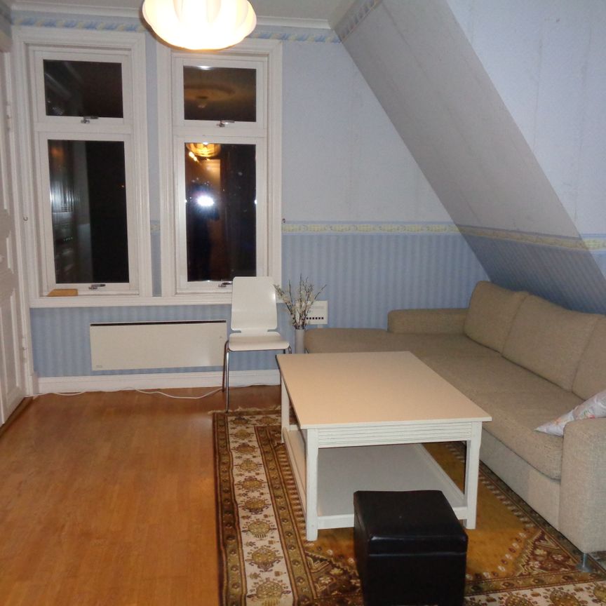 Påvelundsgatan, Västra Frölunda - Photo 1