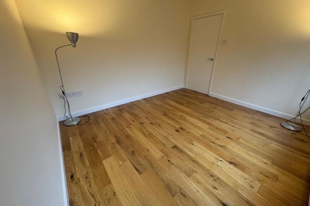 Somerleyton Avenue - Photo 1