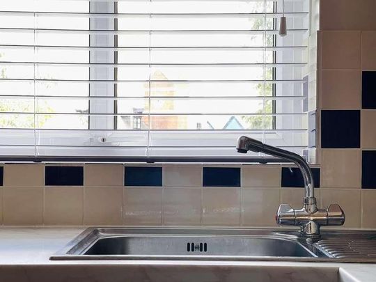 Somers Close, Reigate, RH2 - Photo 1