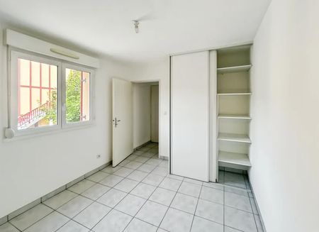 location Appartement T3 DE 51m² À ST ARNOULT - Photo 3
