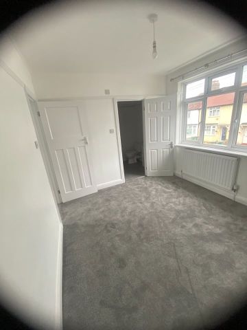 3 Bed End Terrace, Waite Davies Road, SE12 - Photo 5