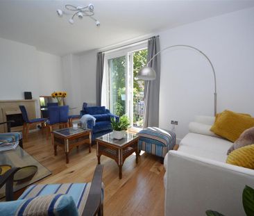 3 bedroom flat to rent - Photo 1
