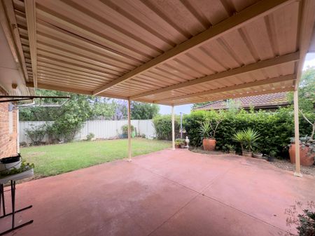 Three Bedroom Residence - Photo 4