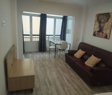 Alquiler de estudio en Calle San Jorge - Photo 1