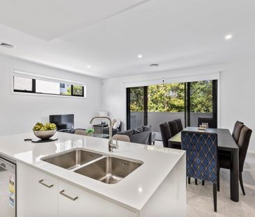 Brand New Designer 3 Bedroom Home in Prime Burrill Lake Location - Photo 4