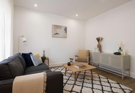 3 bedroom townhouse to rent - Photo 2