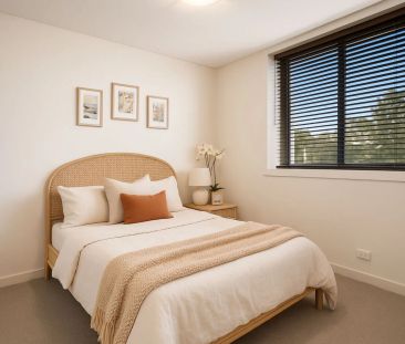 Light-filled contemporary elegance in the heart of the city - Photo 3