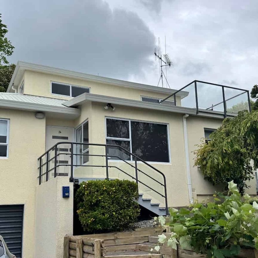 Good as New! - Photo 1