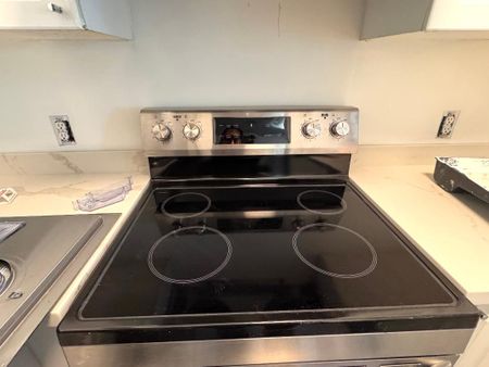 For Lease - 11 Lee Centre Drive Unit# 508, Toronto, Ontario - Photo 5