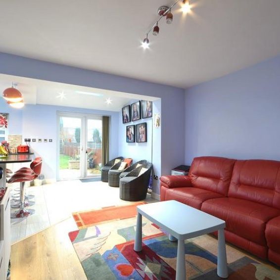 3 Bedroom Semi Detached Available Arranging tenancy - Photo 1