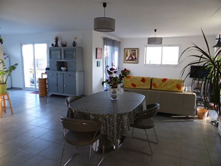 Location maison 4 pièces, 100.00m², Moutiers-les-Mauxfaits - Photo 2