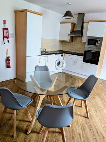 2 Bed Terraced House, Carr Mills, LS7 - Photo 4