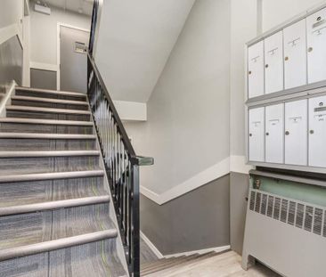 Renovated Suite - 1 Bedroom - Photo 2