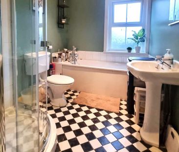 1 bedroom in a house share to rent - Photo 5