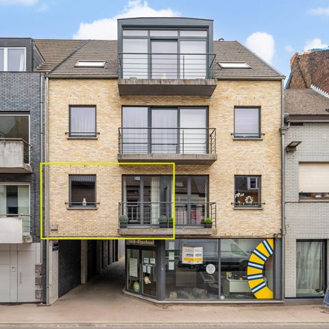 Gelijkvloers appartement met twee slaapkamers en garagebox - Photo 1