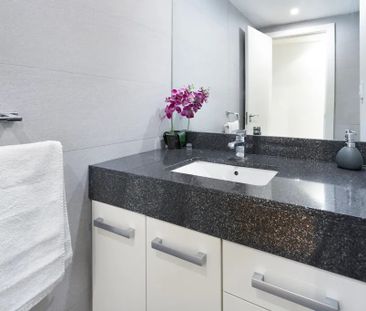 Calle de Raimundo Fernández Villaverde, Madrid, Community of Madrid... - Photo 6