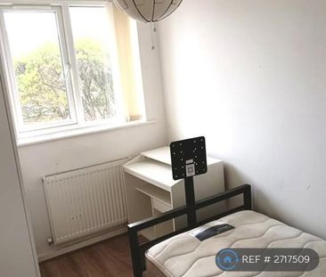 2 bedroom semi-detached house to rent - Photo 5