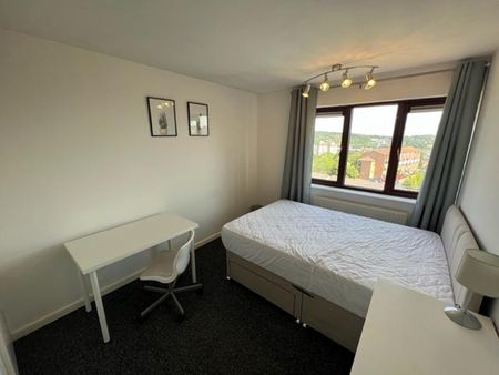 2 bedroom apartment to rent - Photo 3