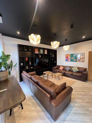 Kendal Lane, Hyde Park, Leeds - Photo 1