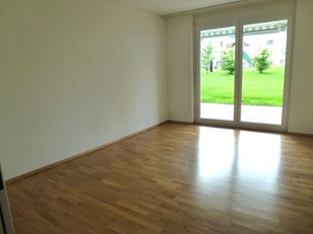 Lovely bright seating apartment - Photo 2