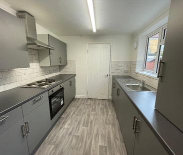 3 Bedroom End Terraced House To Rent - Photo 5