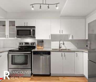 Condo in Downtown Vancouver, BC - Photo 6