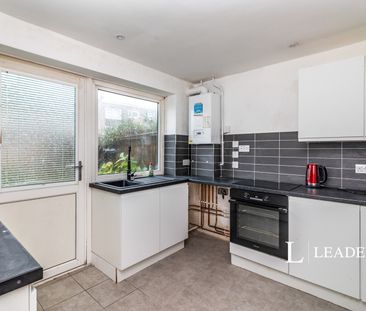 3 bedroom house to rent North Denes Road, Great Yarmouth, NR30 - Photo 6