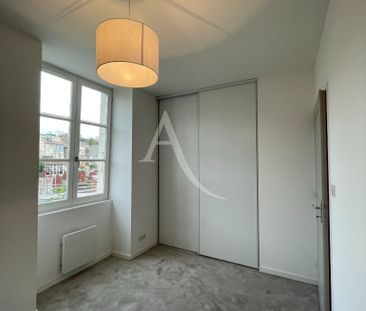 Location Appartement 2 pièces 42m² FONTENAY LE COMTE 85200 - Photo 3