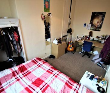 5 bedroom terraced house to rent - Photo 1