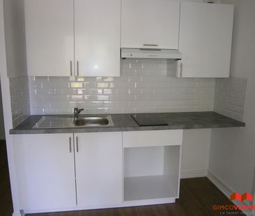 Location Appartement 1 pièce 33m² - Photo 2
