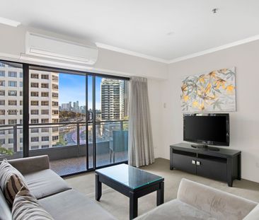 A Superb One Bedroom Apartment with Secure Parking in the Heart of ... - Photo 2