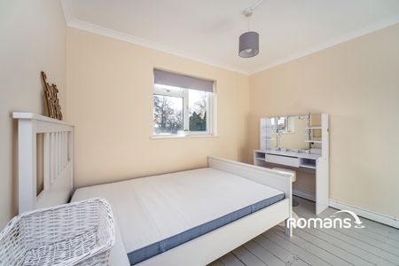 3 bedroom maisonette to rent - Photo 4