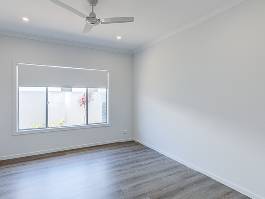 34 Poinciana Place, Jacobs Well, QLD - Photo 1