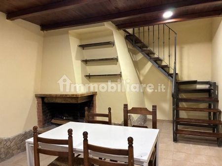 Bilocale su più livelli, Centro, Ronciglione - Photo 3