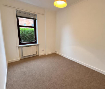 3 bedroom flat to rent - Photo 3