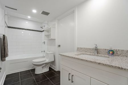 For Lease - 32 Mount pleasant Drive Unit# 2, Brampton, Ontario - Photo 5