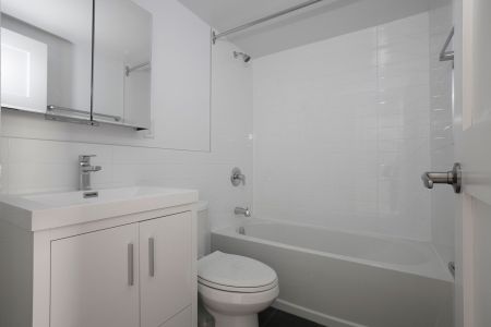 For Lease - 490 Eglinton Avenue Unit# 802, Toronto, Ontario - Photo 5