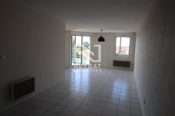 Location Appartement 2 pièces 55m² ST GERMAIN DU BOIS 71330 - Photo 1