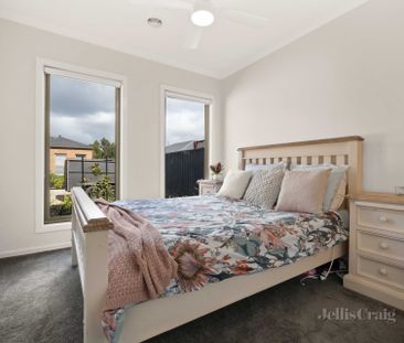 13 Riverside Place, Brown Hill - Photo 4