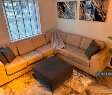 3 bedroom penthouse to rent - Photo 4
