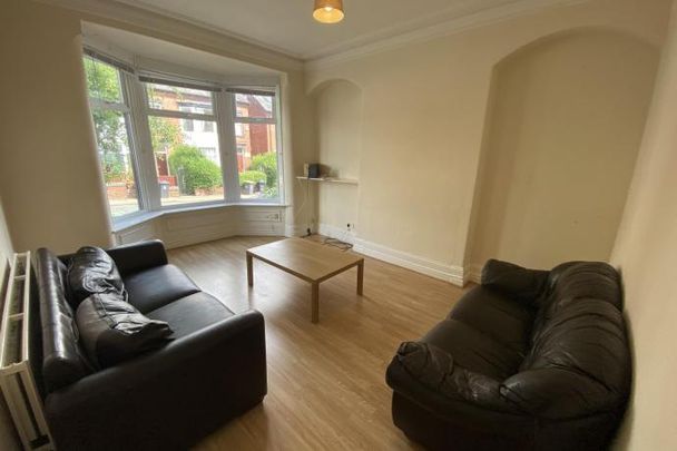 Headingley Avenue, - Photo 1