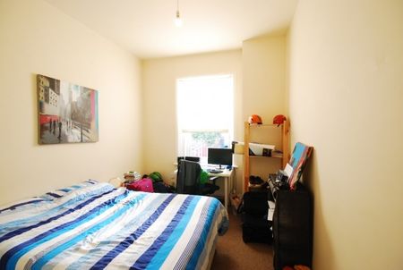 3 Bed - Claremont Road, Spital Tongues - Photo 5