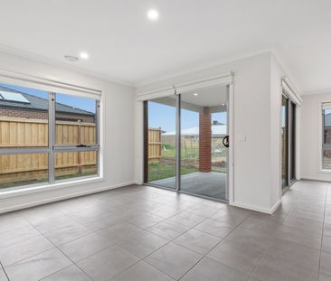 10 Golden Banksia Drive, Officer VIC 3809 - House For Rent | Domain - Photo 1