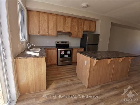 For Lease - 1414 Hemlock Road, Manor Park - Cardinal Glen and Area, Ontario - Photo 2